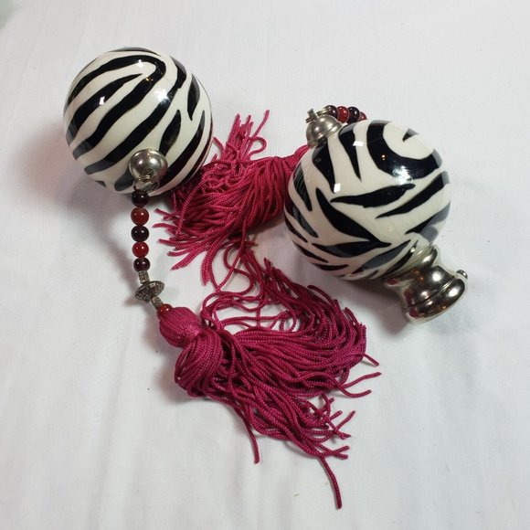 Curtain Rod Finials (2) Zebra Stripes/Tassels - Bombay Kids - Picture 3 of 7